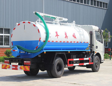 吸粪车2